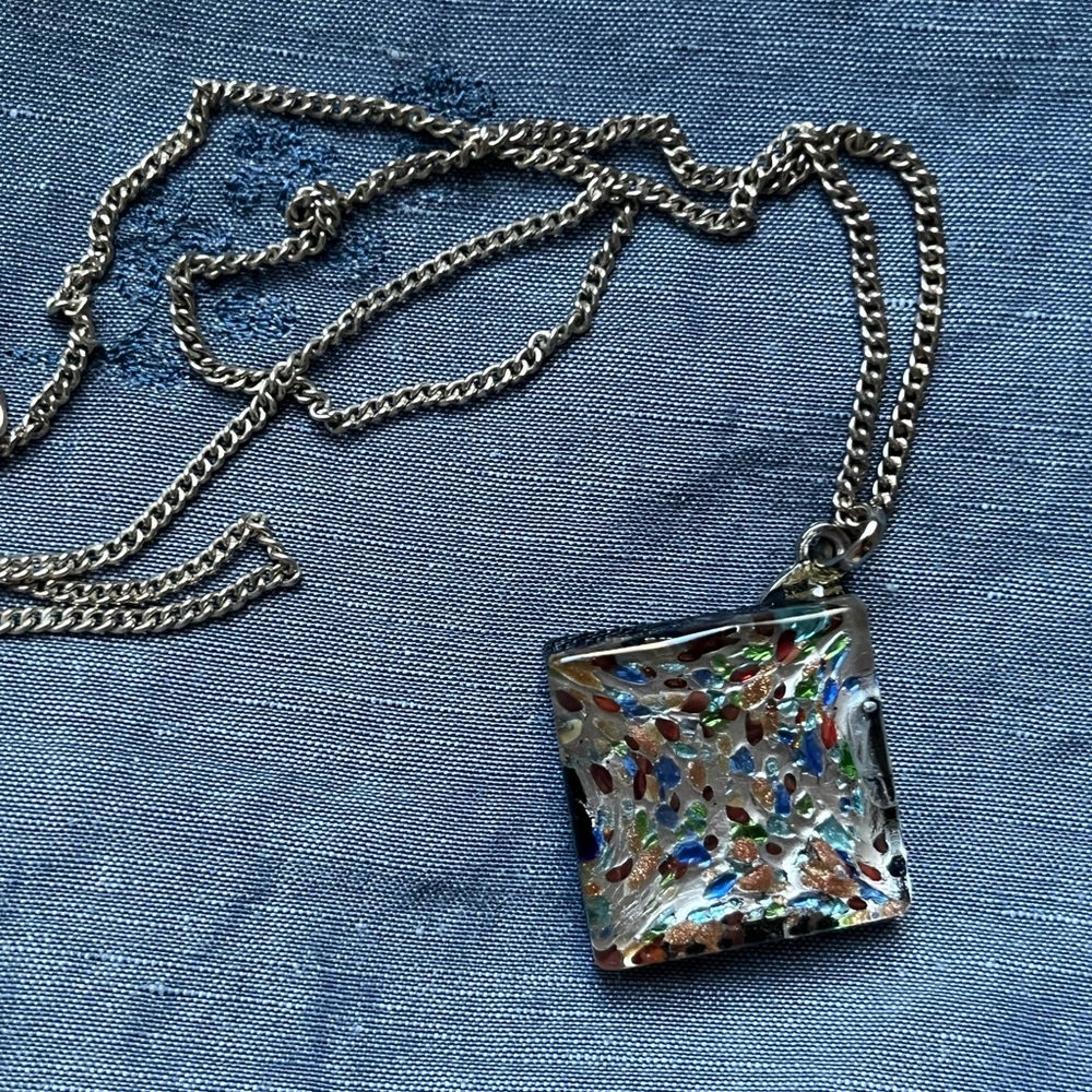 Square glass pendant with silver chain (925) - Picture 3 of 3